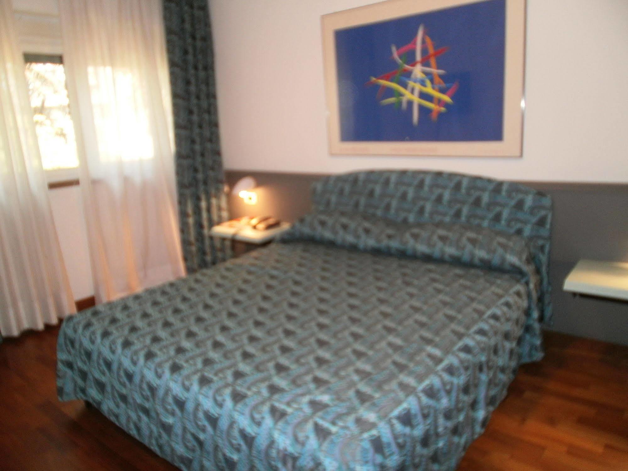 Albergo Villa & Roma Pallazzolo sullʼOglio 외부 사진