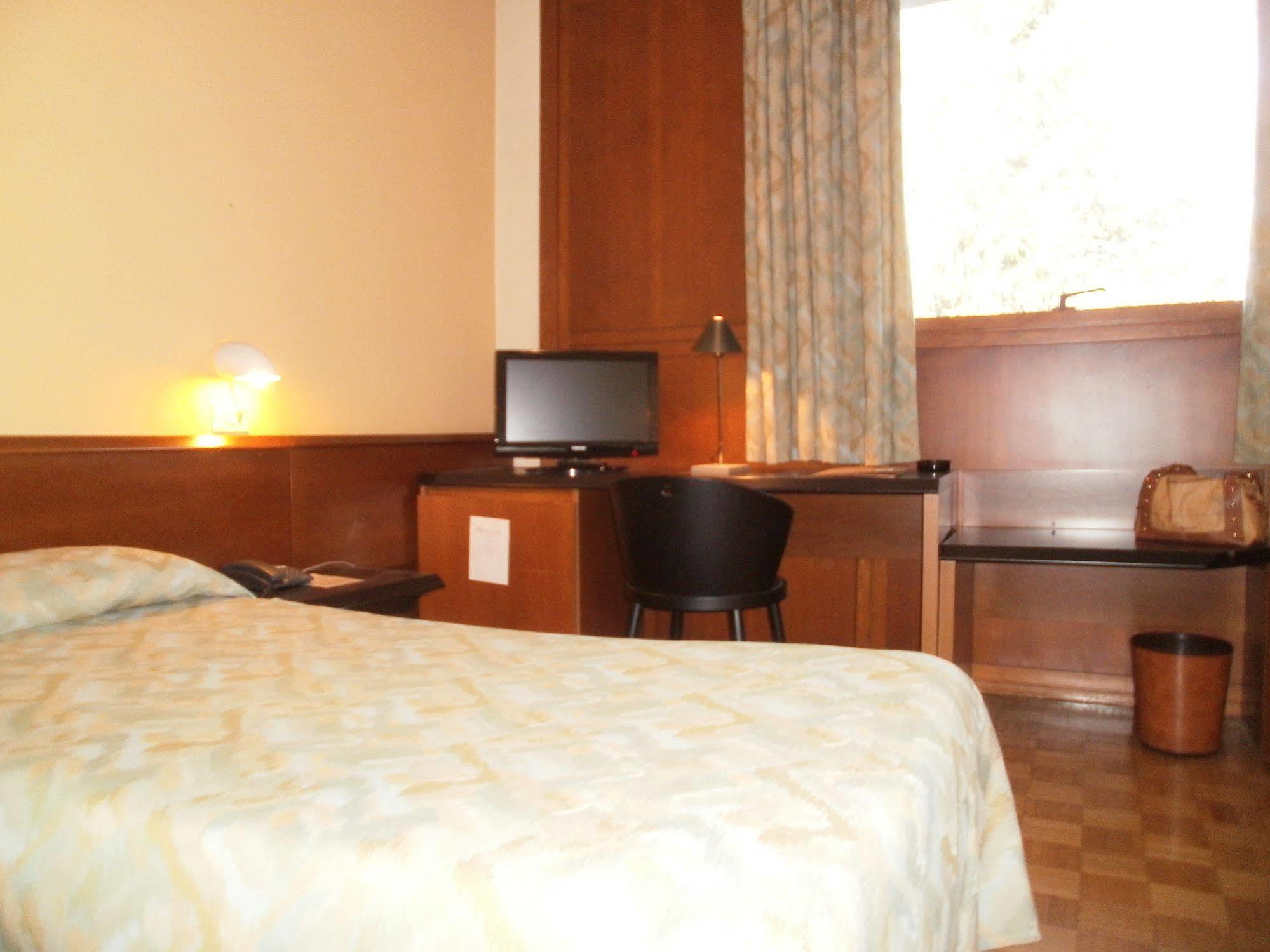 Albergo Villa & Roma Pallazzolo sullʼOglio 외부 사진