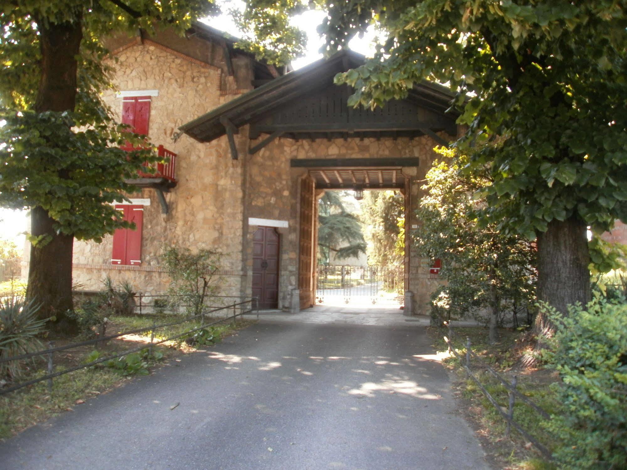 Albergo Villa & Roma Pallazzolo sullʼOglio 외부 사진